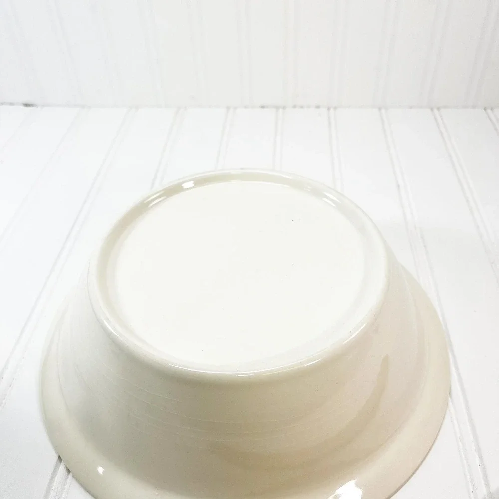 Vintage Salem Maple Leaf Casserole Bowl: Atomic Green Covered Dish